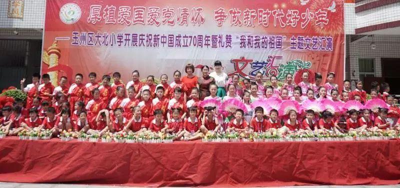 李叔同叮嘱后事:准备4个盛水的碗、留下4字,至今无人参透其意思